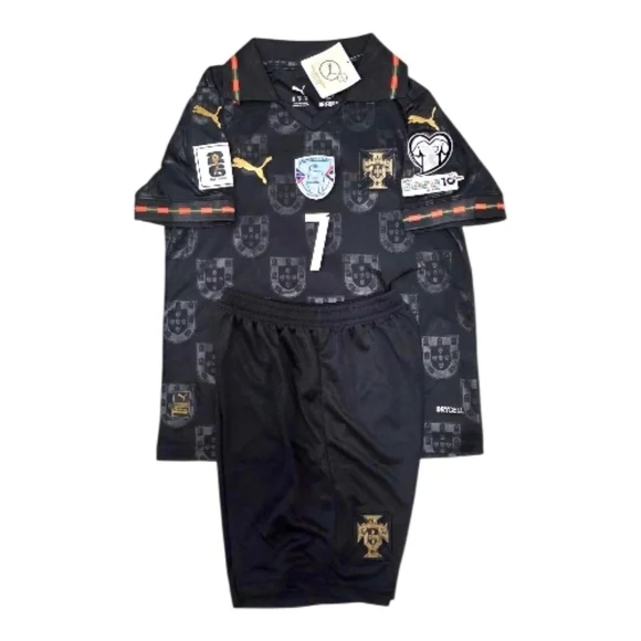 Portugal Cristiano Ronaldo set for Kids - Picture 3 of 5